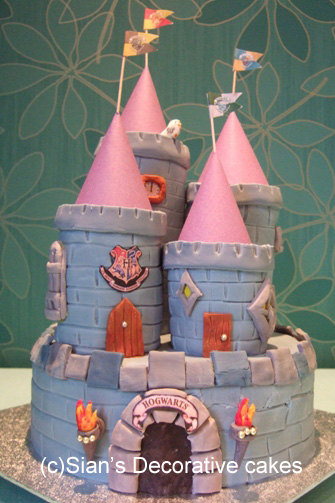 Hogwarts castle birthday cake