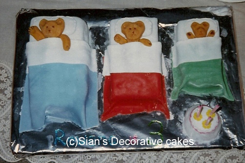 Three bears birthday cake