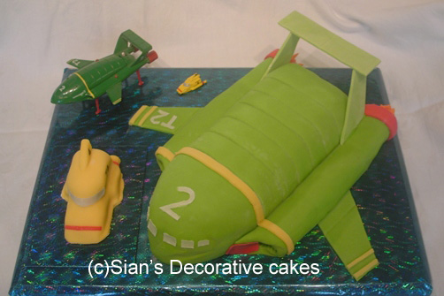 Thiunderbirds birthday cake